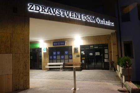 NAPIS ZDRAVSTVENI DOM CERKNICA 13 FOTO LJUBO VUKELIČ